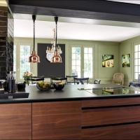 Cuisine Valcucine : ilôt central noyer avec gorges noir