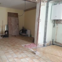 Chantier particulier rémois: réorganisation d' un espace pour création d'une pièce à vivre