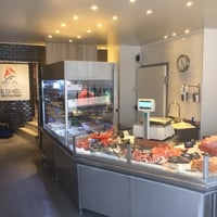 Poissonnerie des halles - L'étal à Reims